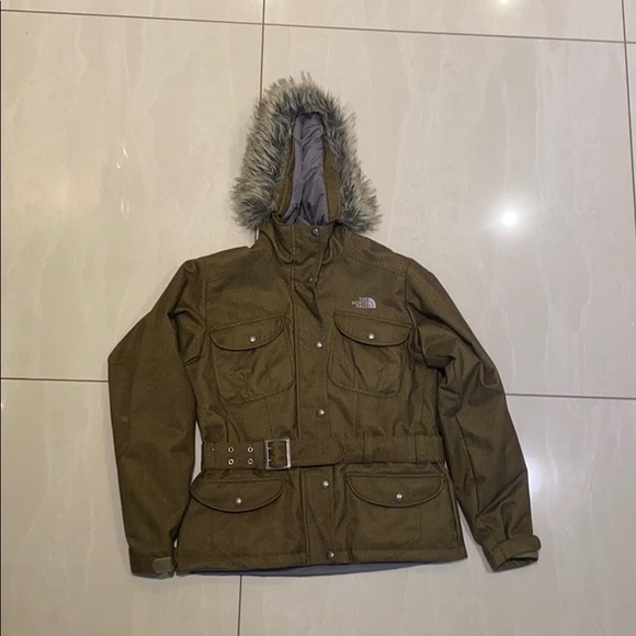 The North Face Jackets & Blazers - The North Face women’s brown winter jacket size L